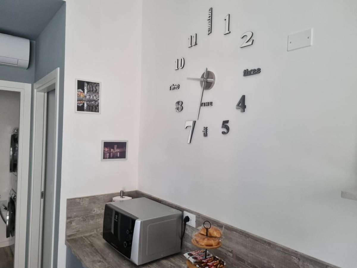 Blue House Apartment - San Massimo ורונה מראה חיצוני תמונה